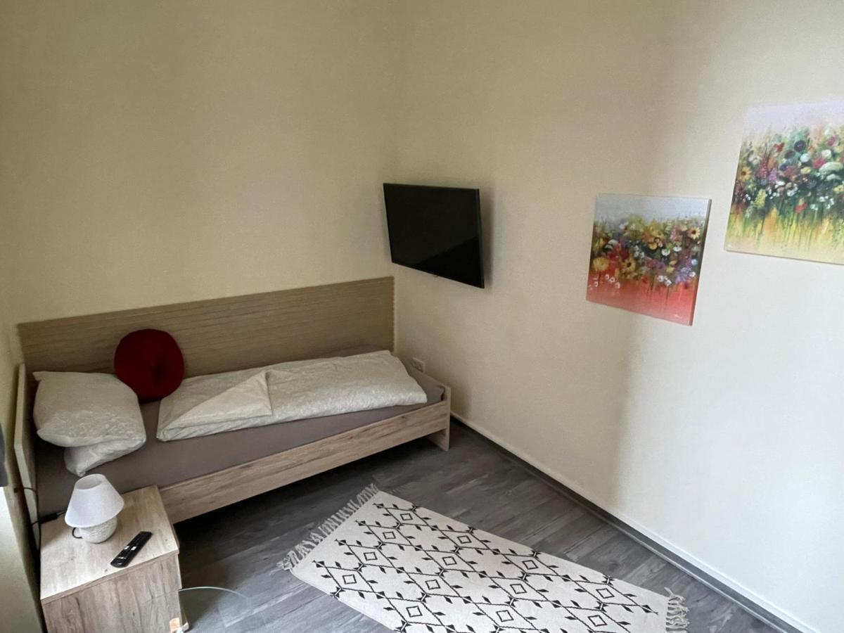 Elisabett Erfurt - Apartment Elisa - 4 Schlafzimmer Und 2 Baeder, Bis 6 Personen מראה חיצוני תמונה